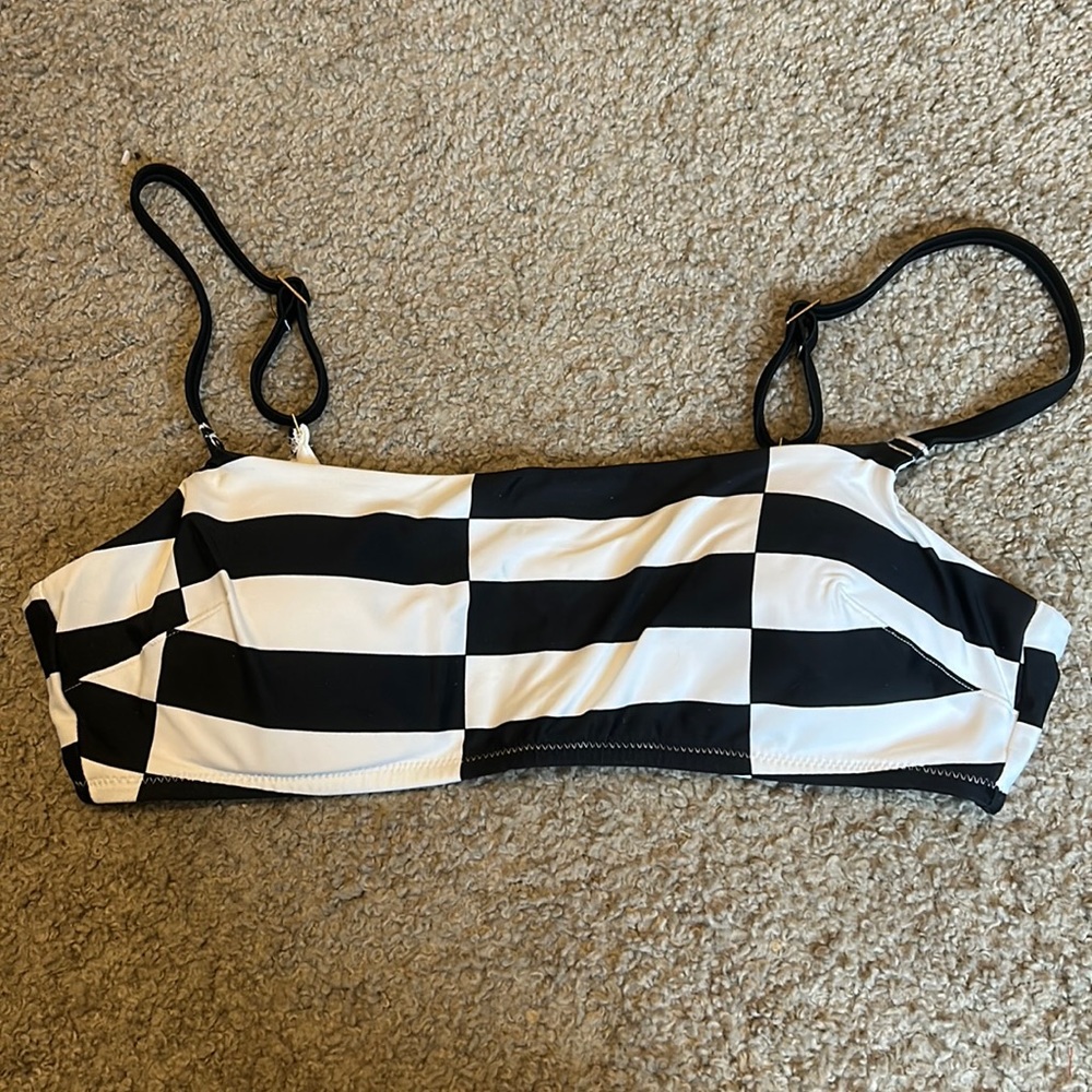 Scoop bikini top